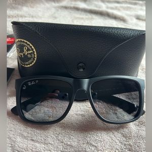 Ray-Ban Justin Sunglasses RB4165 Unisex